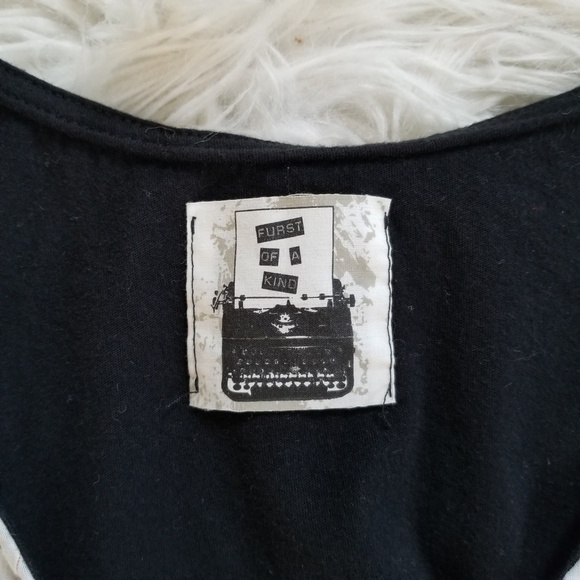 LF Furst Of A Kind Cropped Tie Shirt - Picture 3 of 5